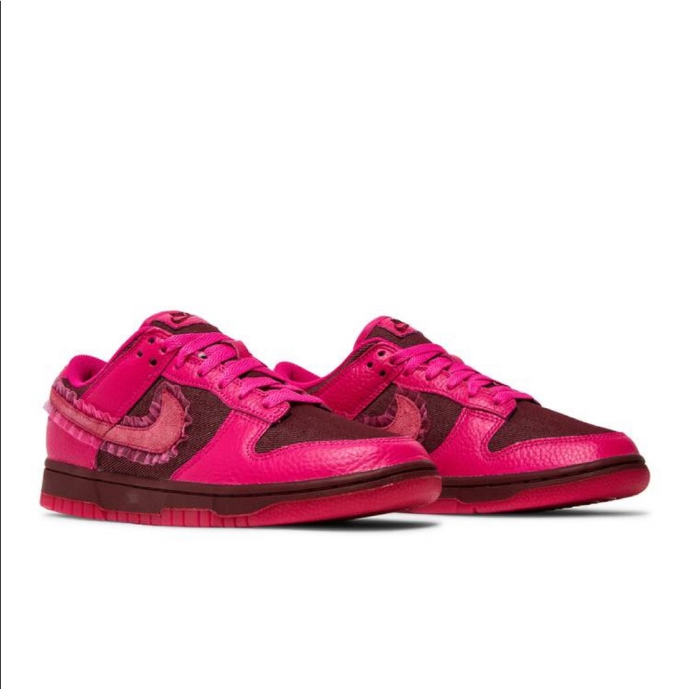 Nike Wmns Dunk Low "Valentine's Day" DQ9324-600 NEW